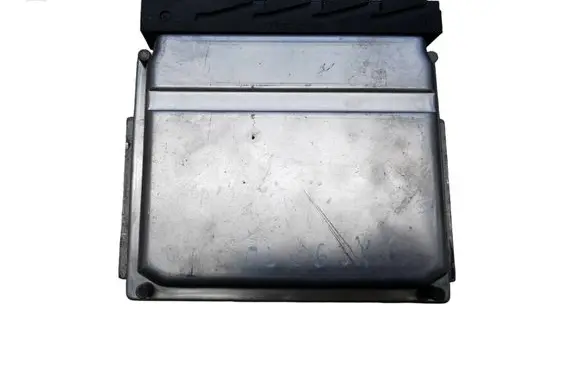 Volvo XC90 Engine control unit/module 0261207809 1039S00000 08675761A