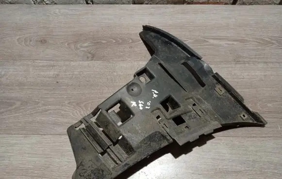 Volvo S60 Front bumper mounting bracket 09190303