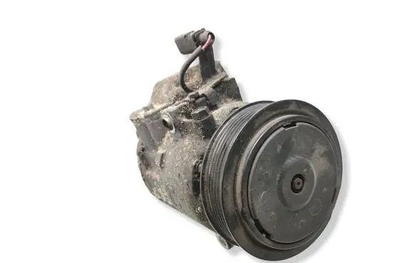 Volkswagen Polo IV 9N3 Air conditioning (A/C) compressor (pump) 6Q0820808G