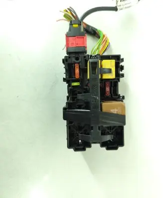 Peugeot 208 Fuse box set 9673062180
