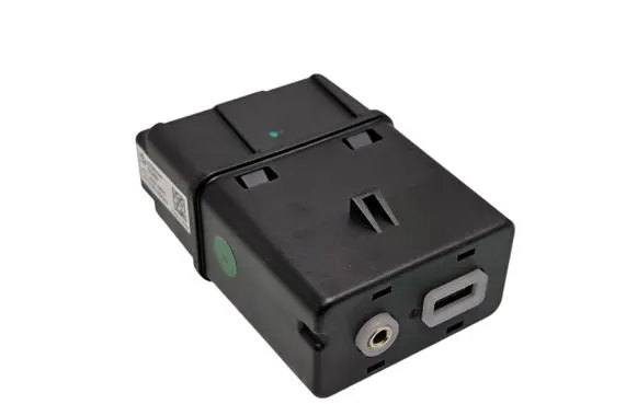 Chrysler Pacifica USB socket connector 68229840AA