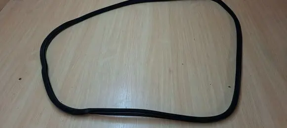 Citroen DS5 Front door rubber seal 9686878480