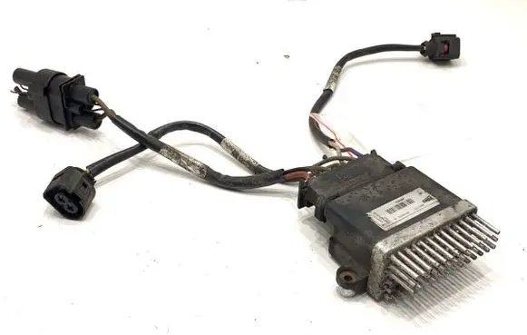 Audi A4 S4 B8 8K Fan control module 8K0959501C