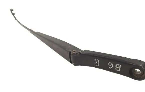 Volkswagen PASSAT B6 Front wiper blade arm 3C1955410B