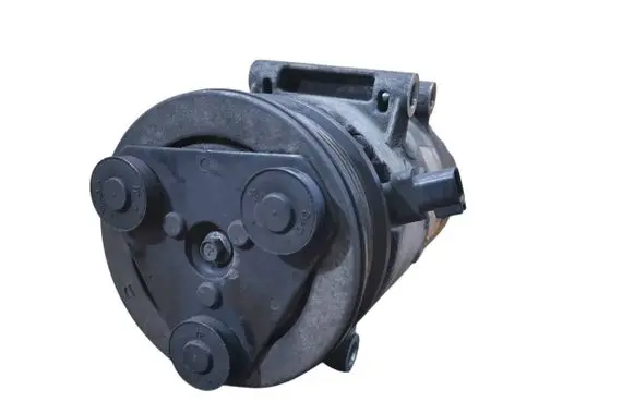 Volvo V70 Air conditioning (A/C) compressor (pump) 31315098