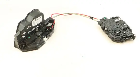 BMW 6 F12 F13 Front door soft close latching motor (coupe) 7226200 A055702