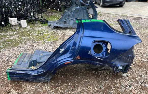 Mercedes-Benz GLE W167 Rear quarter panel A1676102102 A1676110301