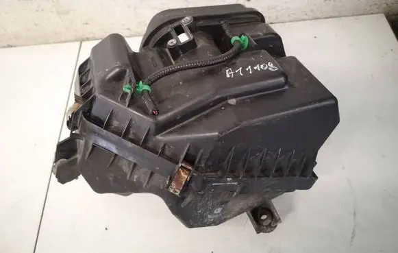 Honda CR-V Air filter box ACC32