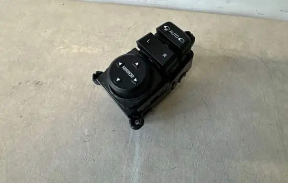 Hyundai Tucson TL Wing mirror switch 93573D3100
