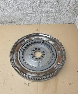 Volkswagen PASSAT B8 Flywheel 415054509
