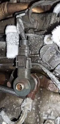 Hyundai i30 Fuel injector 0445110256