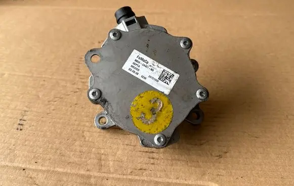 Ford Mustang VI Vacuum pump BB5E2A451BD 20151008