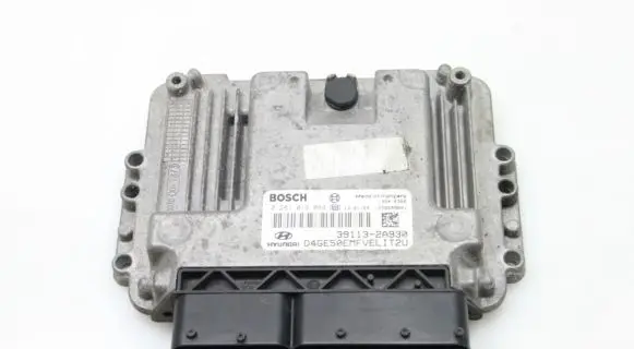 Hyundai i30 Engine control unit/module 391132A930