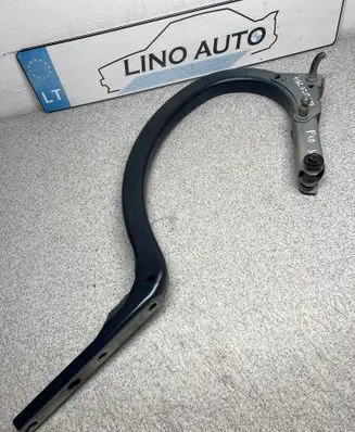 Tailgate/trunk/boot hinge