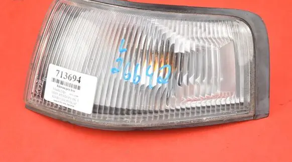 Mazda MPV II LW Front indicator light