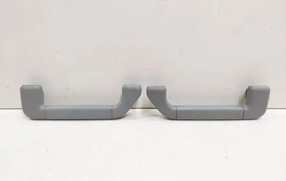 Volkswagen Touareg I Front interior roof grab handle 7L0857608A 7L0857607A