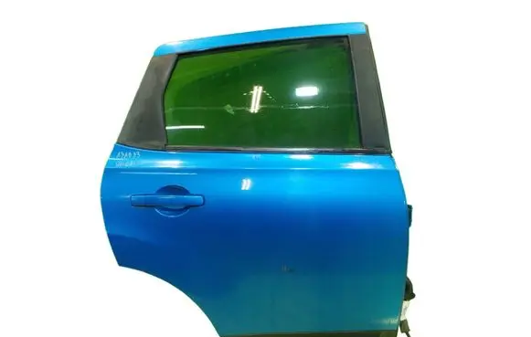 Nissan Qashqai Rear door 