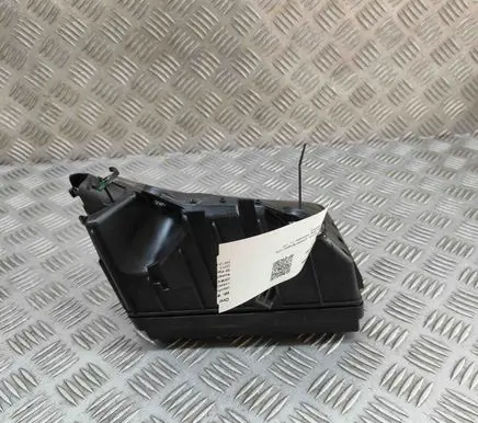 Skoda Superb B8 (3V) Fuse module 5Q0907361D
