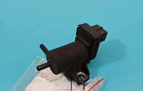 Renault Koleos I Turbo solenoid valve 8200762162 IMPRK1371927