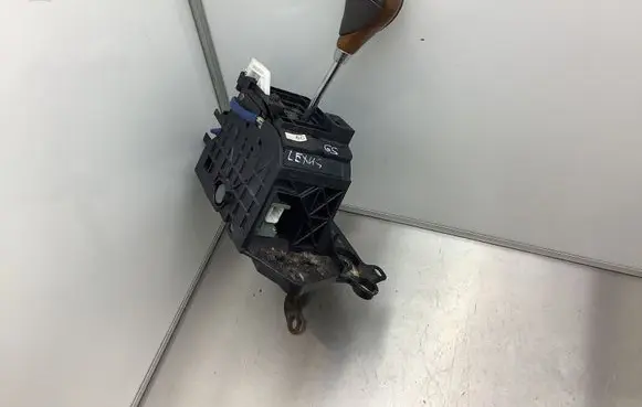 Lexus GS 300 350 430 450H Gear shifter/selector 