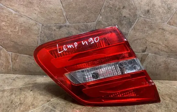 Mercedes-Benz B W246 W242 Tailgate rear/tail lights A2469066300