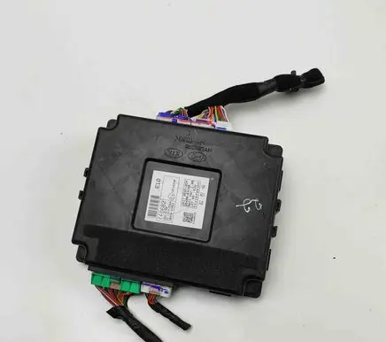 KIA Soul Central body control module 95400E4100