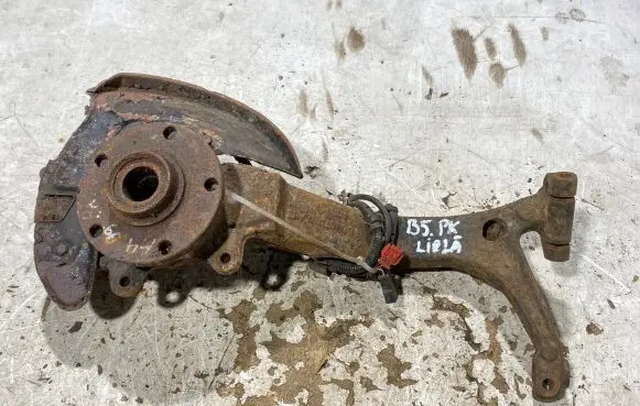Audi A4 S4 B5 8D Front wheel hub spindle knuckle