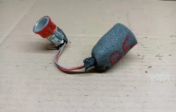 Audi Q5 SQ5 Cigarette lighter front 