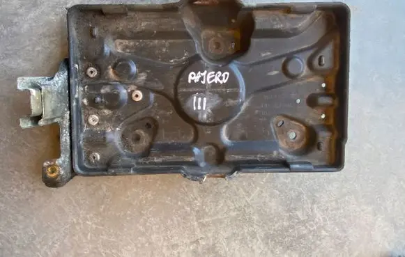 Mitsubishi Pajero Battery tray MR440936