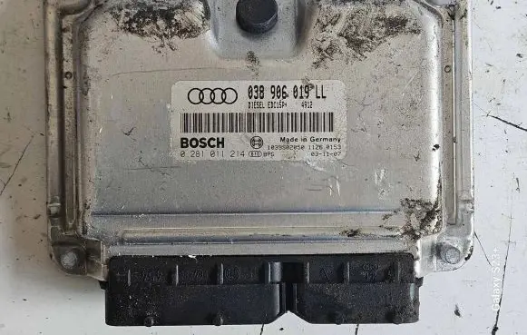 Audi A6 S6 C5 4B Engine control unit/module 0281011214 1039S02050 038906019LL