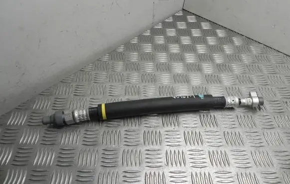 Power steering hose/pipe/line