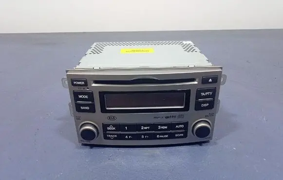 KIA Carens II Radio/CD/DVD/GPS head unit HN445UN