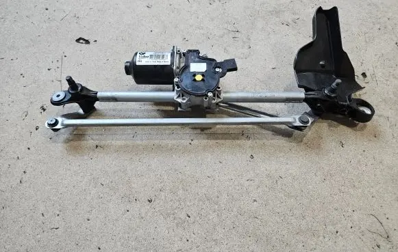 BMW 4 F36 Gran coupe Front wiper linkage and motor 7260489 7267504