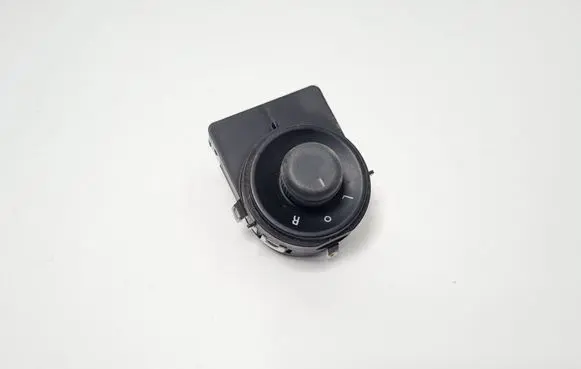 Opel Zafira C Wing mirror switch 13271827