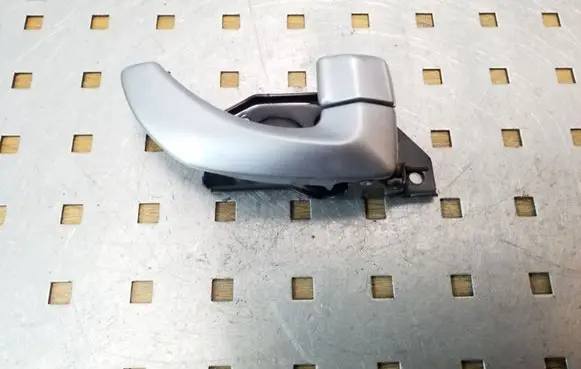 Rear door interior handle