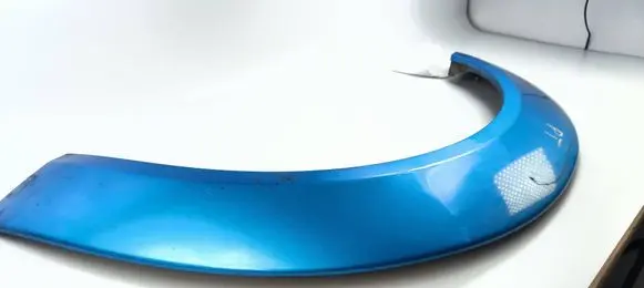 Dodge Challenger Fender trim (molding) 