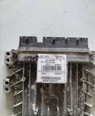 Renault Megane III Engine control unit/module 237100914R