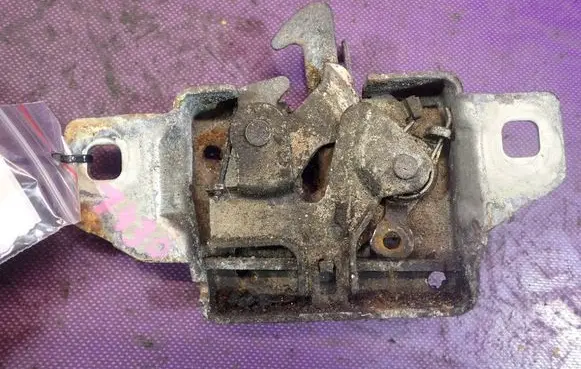 Renault Modus Engine bonnet/hood lock/catch