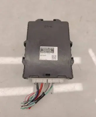 Toyota Auris E180 Gearbox control unit/module 8953512011