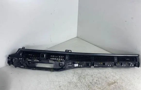 Audi A4 S4 B9 Dash center air vent grill 8W1820902D 8W1820902 09618
