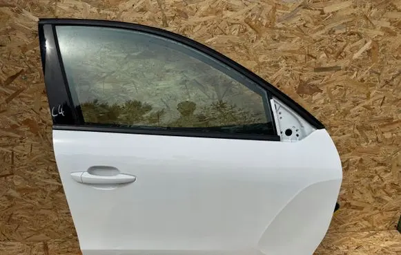 Citroen C4 III e-C4 Front door 