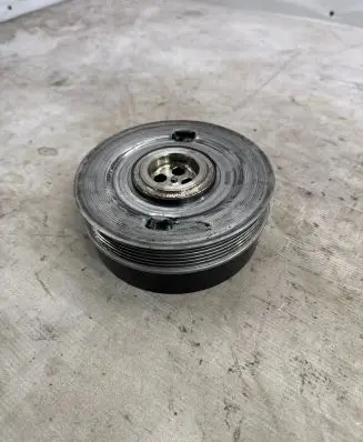 BMW X2 F39 Crankshaft pulley 8687695