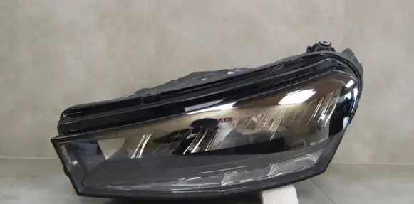 Skoda Fabia Mk4 (6VA) Headlight/headlamp 6VB941015
