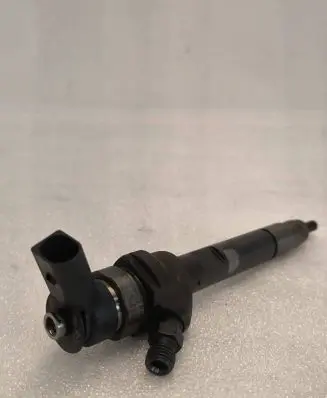 BMW 1 F20 F21 Fuel injector 7798446 0445110289