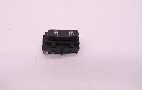 Volvo V70 Central locking switch button 30710475 D35