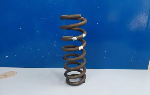 Suzuki Grand Vitara I Front coil spring 4111177E00