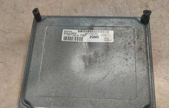 Ford Focus C-MAX Engine control unit/module 7M5112A650AFD S118934202