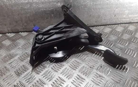 Clutch pedal