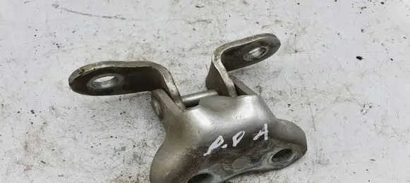 Toyota Corolla Verso E121 Front door lower hinge NOCODE
