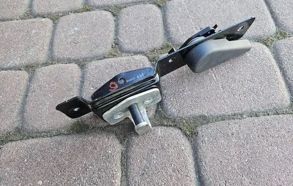 Opel Vivaro Rear door interior handle 8200006260 91166045
